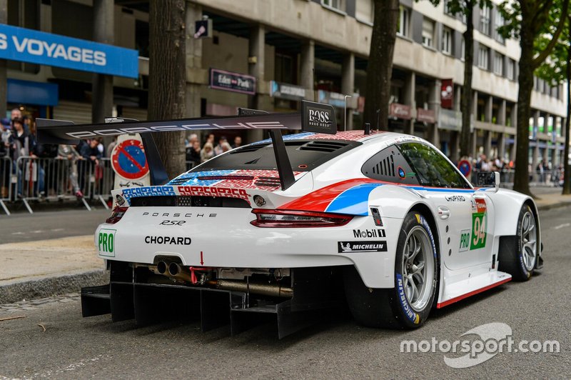 #94 Porsche GT Team Porsche 911 RSR