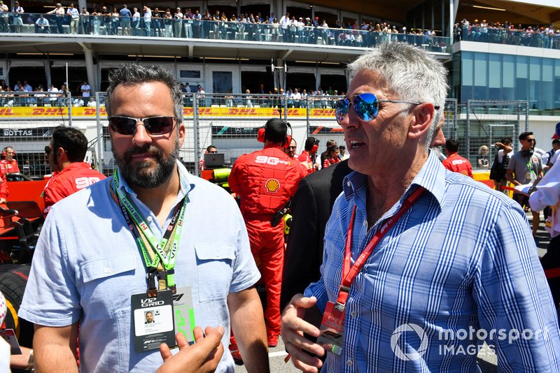 Eric Kerub, empresario y propietario del equipo, con Mick Doohan, múltiple campeón de motos de 500cc GP