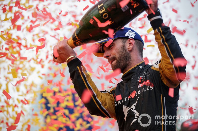 Jean-Eric Vergne, DS TECHEETAH, 1st position, celebrates