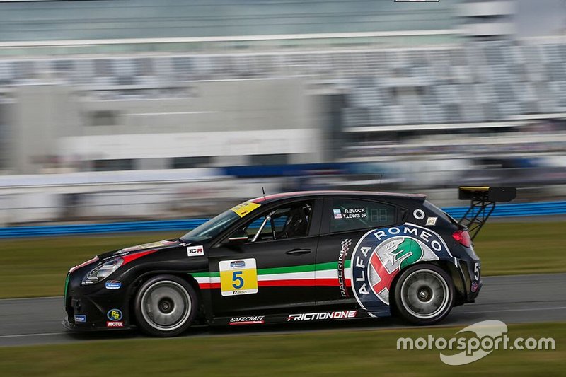Tim Lewis, Roy Block, Alfa Romeo Giulietta TCR