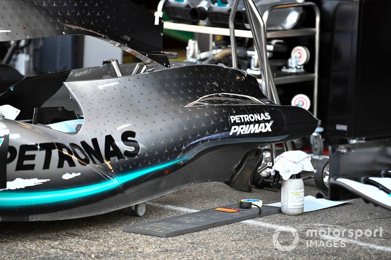 Le capot moteur de la Mercedes AMG F1 W10