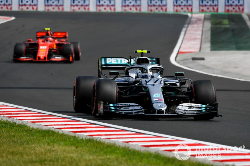Valtteri Bottas, Mercedes AMG W10 e Charles Leclerc, Ferrari SF90