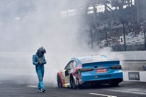  Kyle Busch, Joe Gibbs Racing, Toyota Camry M&M's