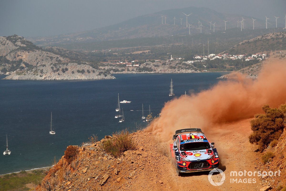 Thierry Neuville, Nicolas Gilsoul, Hyundai Motorsport Hyundai i20 Coupe WRC