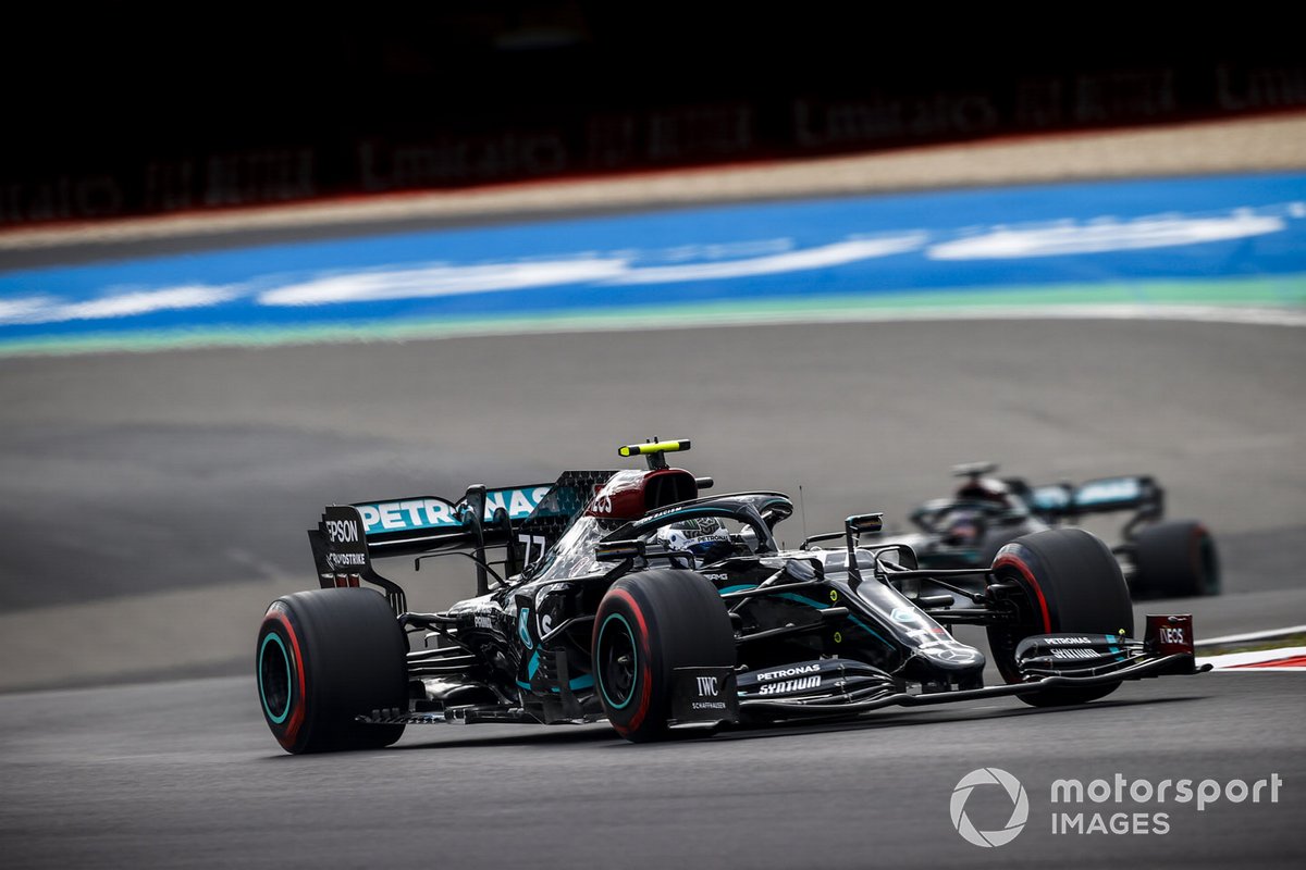Valtteri Bottas, Mercedes F1 W11, Lewis Hamilton, Mercedes F1 W11