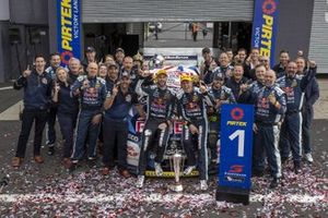 Race winners: Shane van Gisbergen, Garth Tander, Triple Eight Race Engineering Holden