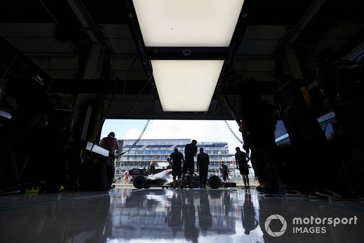 Lewis Hamilton, Mercedes F1 W11