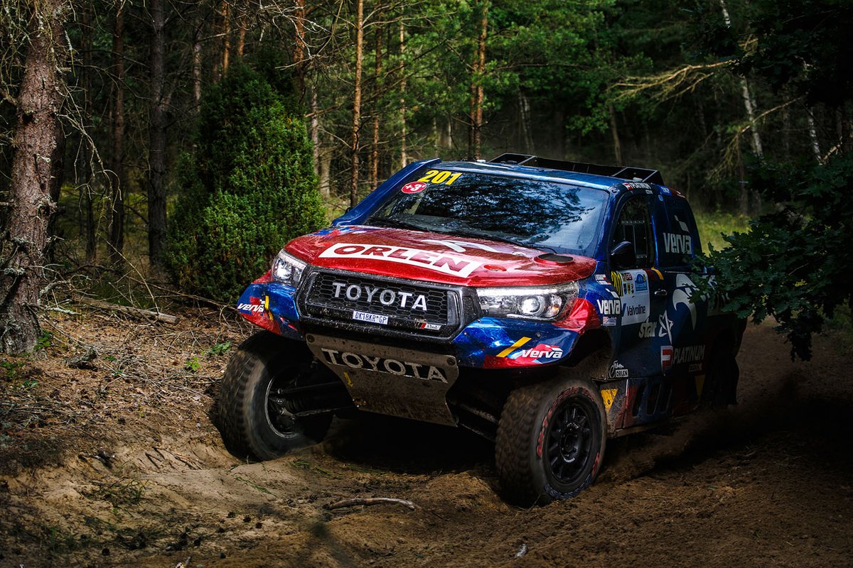 Kuba Przygoński, Timo Gottschalk, Toyota Hillux