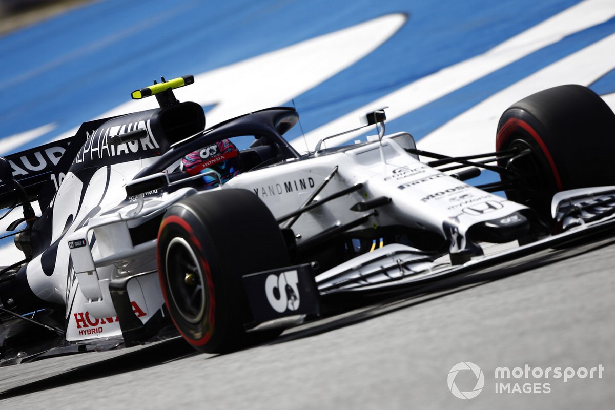 12 - Pierre Gasly