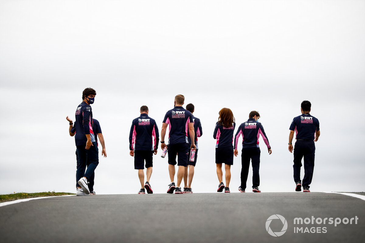 Lance Stroll, Racing Point, da un paseo por el circuito