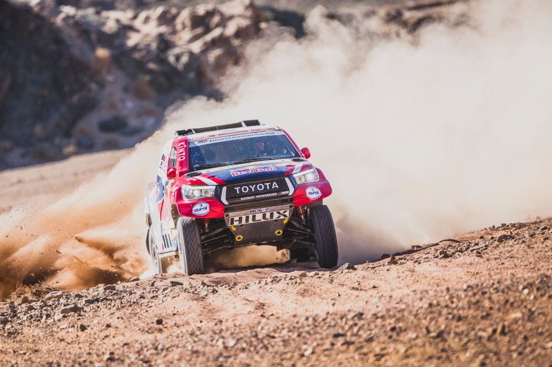 #304 Toyota Gazoo Racing: Giniel De Villiers, Alex Haro Bravo