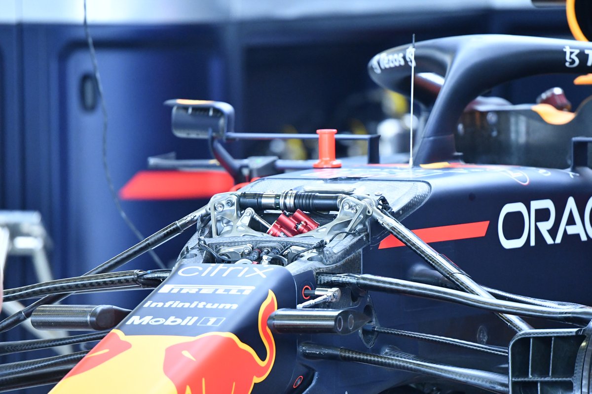 Red Bull RB16B: Frontpartie