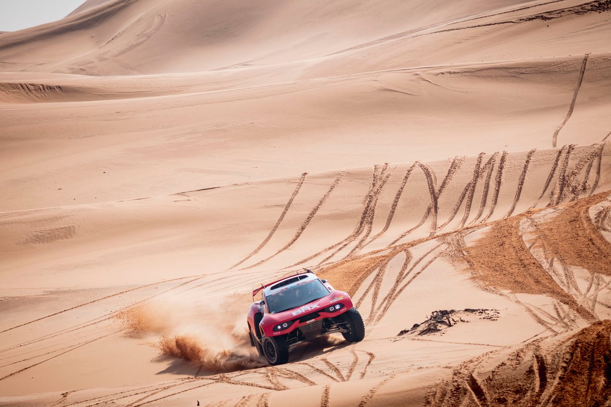 #211 Bahrain Raid Xtreme Prodrive: Sebastien Loeb, Fabian Lurquin