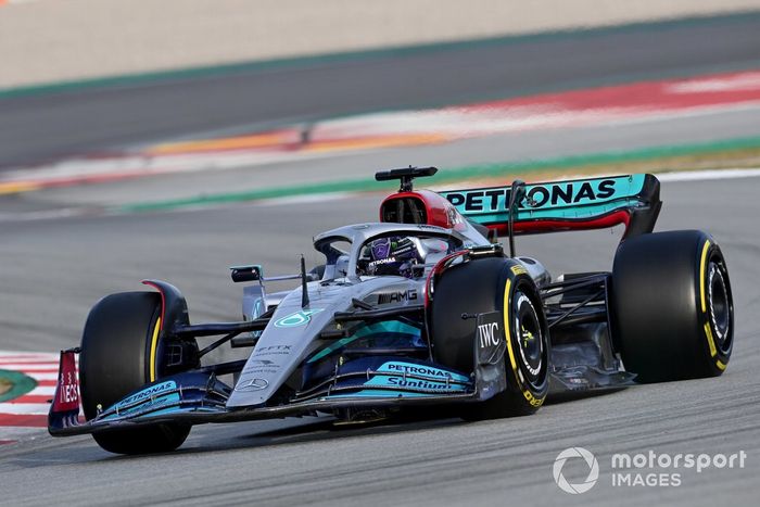 Lewis Hamilton, Mercedes W13