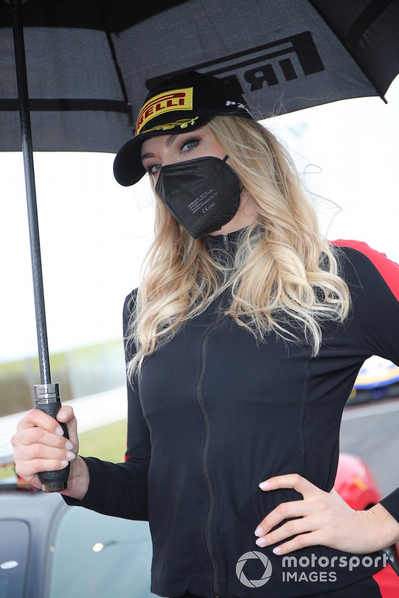 Le Grid Girls