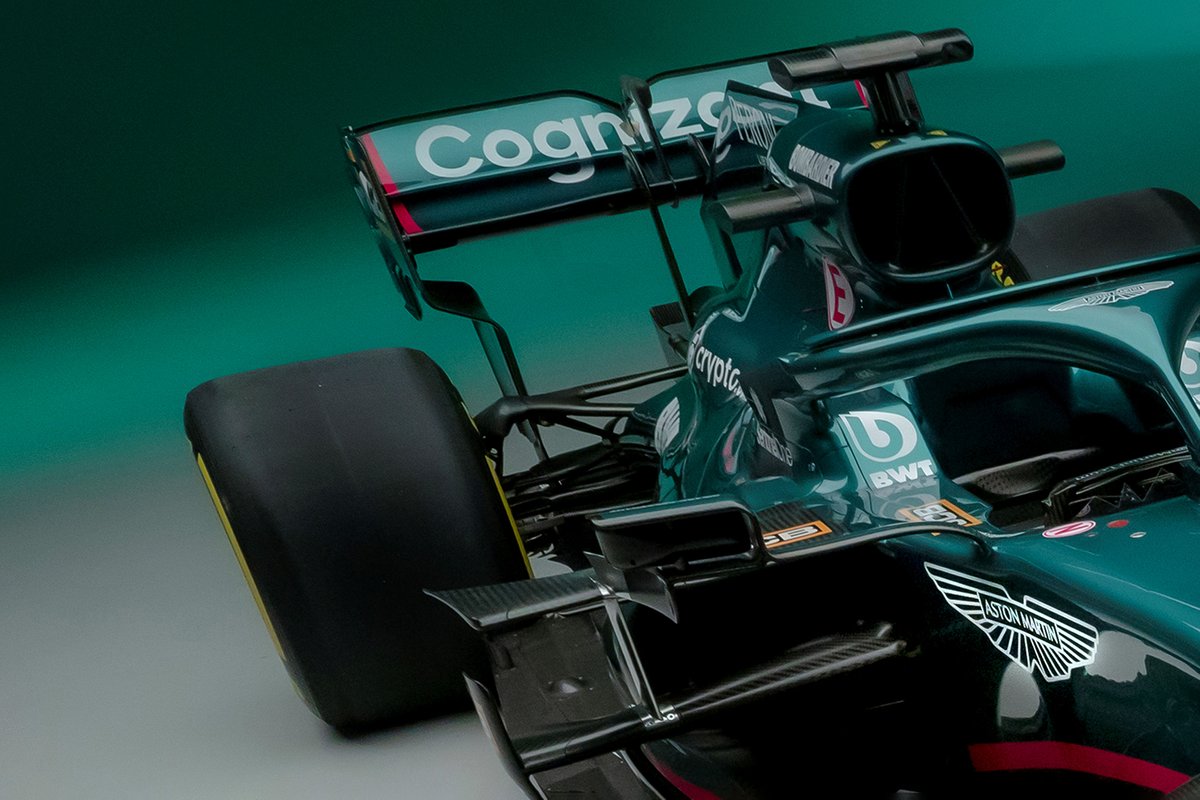 Aston Martin AMR21