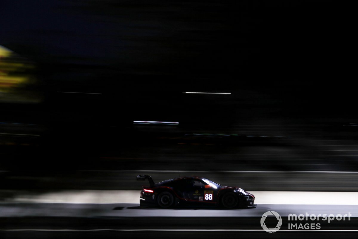 #86 Gulf Racing Porsche 911 RSR: Michael Wainwright, Alessio Picariello, Benjamin Barker