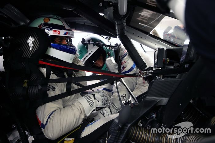 Alex Zanardi ensaya el cambio de piloto con Jesse Krohn, BMW M8 GTE