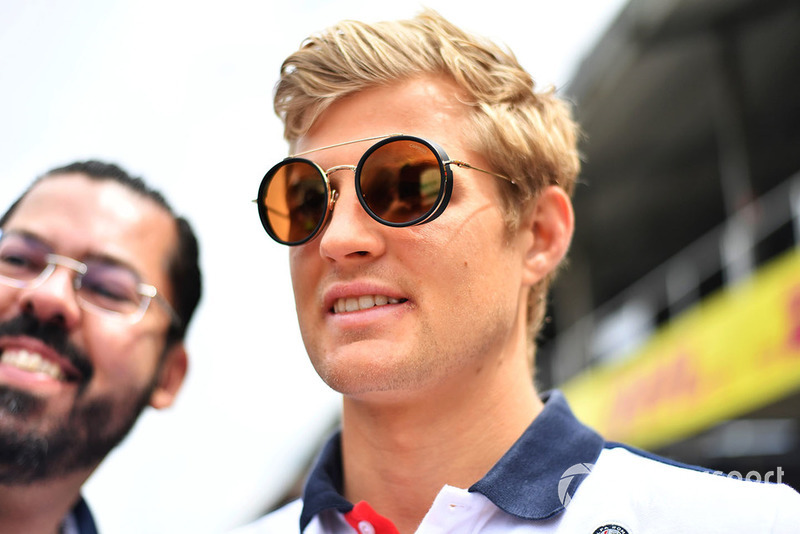 Marcus Ericsson, Sauber with fans