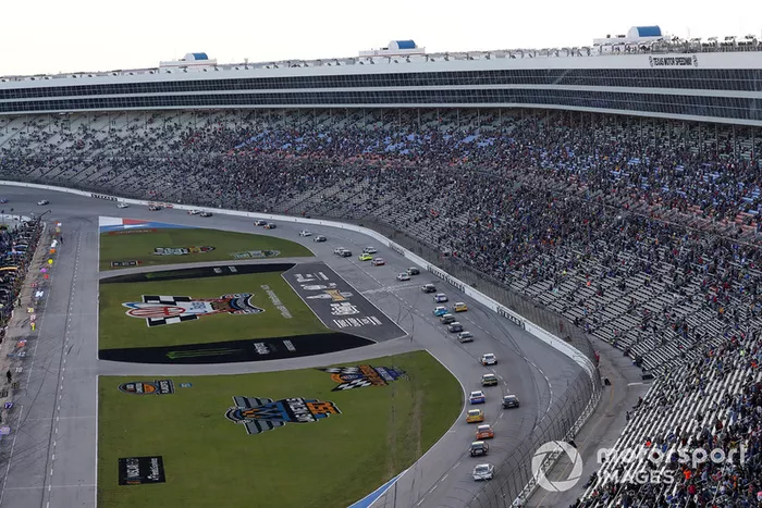 #4: Texas Motor Speedway in Fort Worth (1,5 Meilen) - 200,915 mph