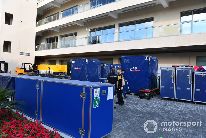 Scuderia Toro Rosso STR13