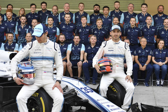 Sergey Sirotkin, Williams Racing en Robert Kubica, Williams op de teamfoto