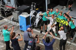 Yarış galibi Nico Rosberg, Mercedes AMG F1