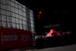 Carlos Sainz Jr., Scuderia Toro Rosso STR11