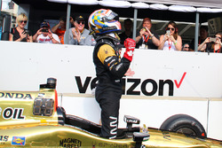Polesitter: James Hinchcliffe, Schmidt Peterson Motorsports Honda