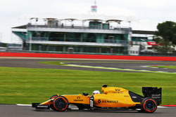 Сергей Сироткин, тест-пилот Renault Sport F1 Team RS16