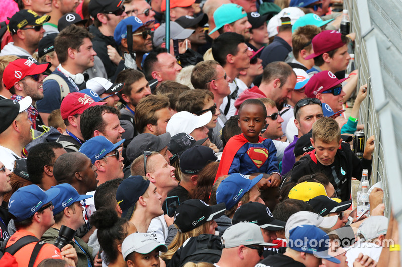 Fans