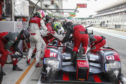 #8 Audi Sport Team Joest Audi R18 e-tron quattro: Lucas di Grassi, Loic Duval, Oliver Jarvis