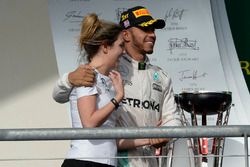 Winnaar Lewis Hamilton, Mercedes AMG F1, Victoria Vowles, Mercedes AMG F1 Partner Services Director