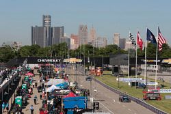 Paddock and Detroit atmosphere