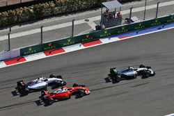 Nico Rosberg, Mercedes AMG F1 Team W07 leads Kimi Raikkonen, Ferrari SF16-H and Valtteri Bottas, Wil