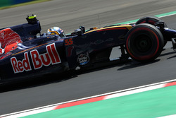 Carlos Sainz, Scuderia Toro Rosso