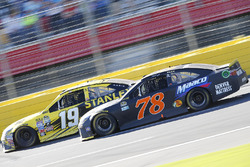 Martin Truex Jr., Furniture Row Racing Toyota, Carl Edwards, Joe Gibbs Racing Toyota