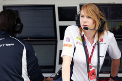 Ruth Buscombe , Sauber