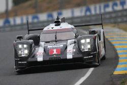 #1 Porsche Team Porsche 919 Hybrid: Timo Bernhard, Mark Webber, Brendon Hartley