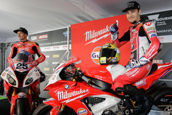 Joshua Brookes, Milwaukee BMW e Karel Abraham, Milwaukee BMW