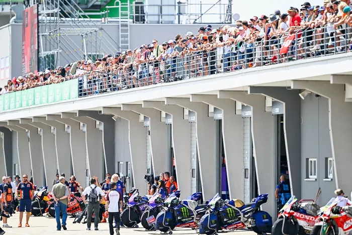 Pit Lane