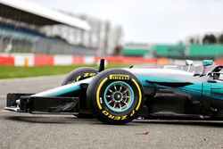 Mercedes AMG F1 W08 Hybrid front wing detail