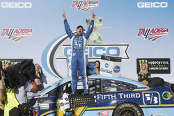 Race winner Ricky Stenhouse Jr., Roush Fenway Racing Ford