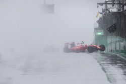 Kimi Raikkonen, Ferrari SF16-H crashed out of the race