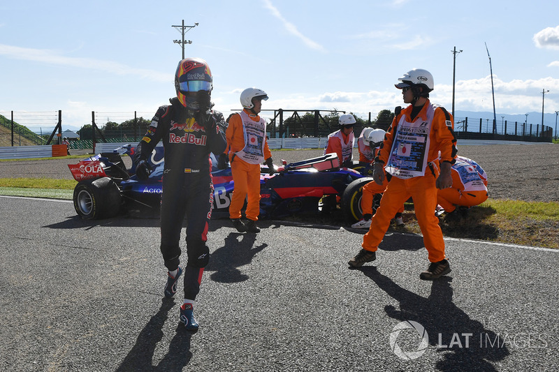 Carlos Sainz Jr., Scuderia Toro Rosso, ritirato dalla gara