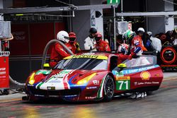 #71 AF Corse Ferrari 488 GTE: Davide Rigon, Sam Bird