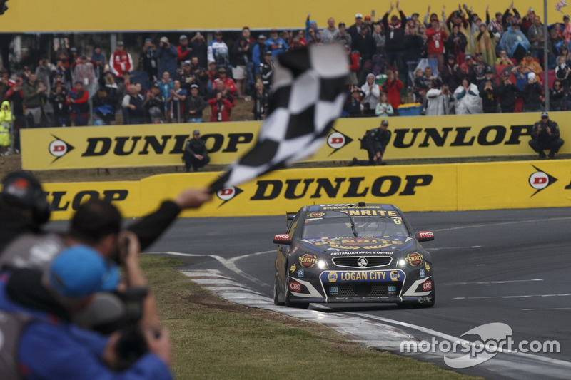 Победители: Люк Юлден, Дэвид Рейнольдс, Erebus Motorsport Holden
