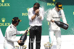 Lewis Hamilton, Mercedes AMG F1, celebrates his victory on the podium, Valtteri Bottas, Mercedes AMG F1