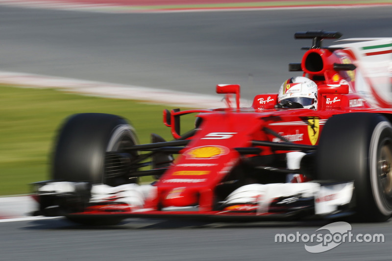2º Sebastian Vettel, Ferrari SF70, 1m19.024s (ultrablandos)