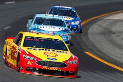 Joey Logano, Team Penske Ford Kevin Harvick, Stewart-Haas Racing Ford